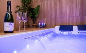 Art Deco Champagne & Spa